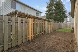 521 NE Mariners Loop, Portland, OR 97211 - Photo 28