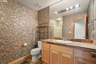 9211 SE Highgate Dr, Happy Valley, OR 97086 - Photo 16