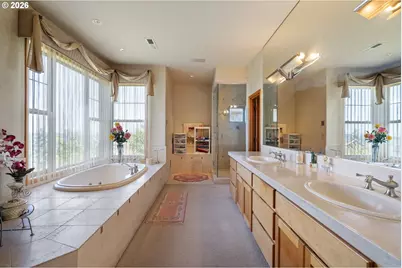 9211 SE Highgate Dr, Happy Valley, OR 97086 - Photo 18