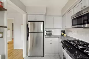 227 NE 61st Ave, Portland, OR 97213 - Photo 18