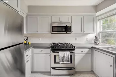 227 NE 61st Ave #1, Portland, OR 97213 - Photo 16