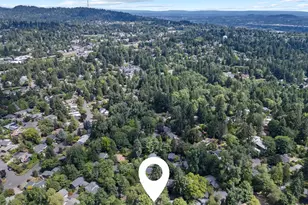 9836 SW Quail Post Rd, Portland, OR 97219 - Photo 28