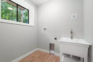 9836 SW Quail Post Rd, Portland, OR 97219 - Photo 18