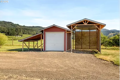 3066 Thomsen Rd, Hood River, OR 97031 - Photo 40