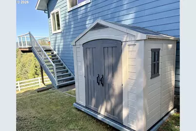 95281 Horizon Dr, Gold Beach, OR 97444 - Photo 10