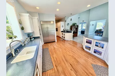 95281 Horizon Dr, Gold Beach, OR 97444 - Photo 18
