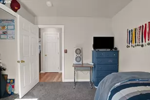 285 E 3rd Ave, Junction City, OR 97448 - Photo 24