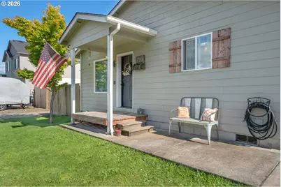 285 E 3rd Ave, Junction City, OR 97448 - Photo 4