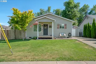 285 E 3rd Ave, Junction City, OR 97448 - Photo 2