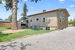 14026 SE Taylor St, Portland, OR 97233 - Photo 8