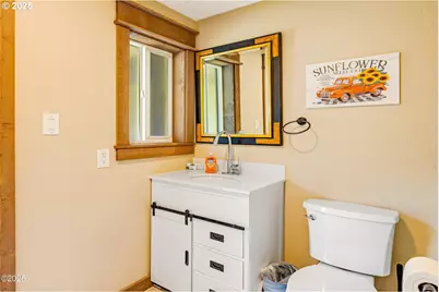 1201 NW Bayshore Dr, Waldport, OR 97394 - Photo 16
