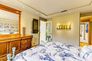 1201 NW Bayshore Dr, Waldport, OR 97394 - Photo 22