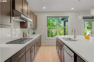 9621 SW 48th Ave, Portland, OR 97219 - Photo 10