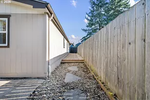 3648 Rivercrest Dr, Eugene, OR 97404 - Photo 34