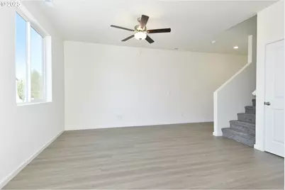 3933 SW Duniway Ln, Gresham, OR 97080 - Photo 6