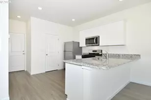 3933 SW Duniway Ln, Gresham, OR 97080 - Photo 10