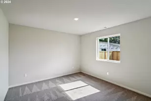 686 Minnesota, Lebanon, OR 97355 - Photo 6