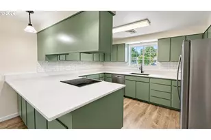1815 N Danebo Ave, Eugene, OR 97402 - Photo 10