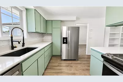 1815 N Danebo Ave, Eugene, OR 97402 - Photo 12