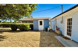 1815 N Danebo Ave, Eugene, OR 97402 - Photo 8