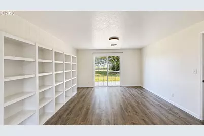 1815 N Danebo Ave, Eugene, OR 97402 - Photo 14