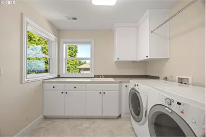 4240 NW Twilight Ter, Portland, OR 97229 - Photo 24