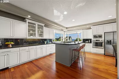 4240 NW Twilight Ter, Portland, OR 97229 - Photo 12