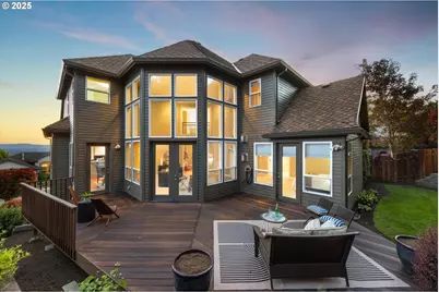 4240 NW Twilight Ter, Portland, OR 97229 - Photo 2