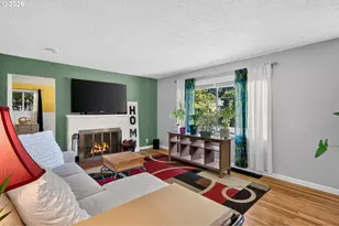 13636 SE Salmon St, Portland, OR 97233 - Photo 10