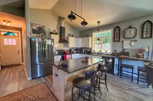 5230 4th St, Tillamook, OR 97141 - Photo 8