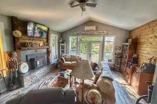 5230 4th St, Tillamook, OR 97141 - Photo 6