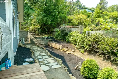5230 4th St, Tillamook, OR 97141 - Photo 24