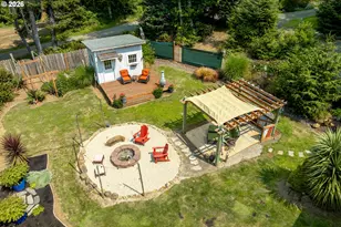 5230 4th St, Tillamook, OR 97141 - Photo 4