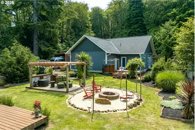 5230 4th St, Tillamook, OR 97141 - Photo 2