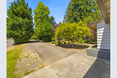 20310 SW Boones Ferry Rd, Tualatin, OR 97062 - Photo 6