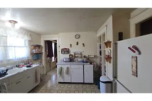 885 NE 3rd St, Gresham, OR 97030 - Photo 16