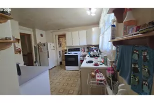 885 NE 3rd St, Gresham, OR 97030 - Photo 14