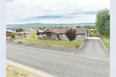 975 N 10th St, Union, OR 97883 - Photo 2