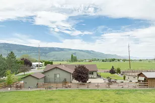 975 N 10th St, Union, OR 97883 - Photo 8