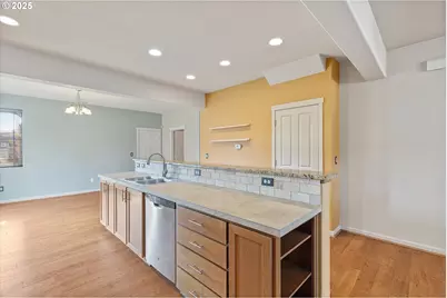 10552 NE Gateway St, Hillsboro, OR 97006 - Photo 10