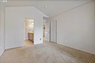 10552 NE Gateway St, Hillsboro, OR 97006 - Photo 20