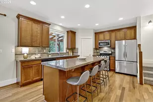 11307 NW Kimble Ct, Portland, OR 97229 - Photo 10