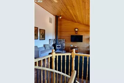 34518 Mutts Way, Gold Beach, OR 97444 - Photo 16