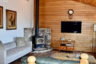 34518 Mutts Way, Gold Beach, OR 97444 - Photo 8