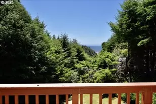 34518 Mutts Way, Gold Beach, OR 97444 - Photo 2