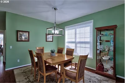 5773 SE Preston Ct, Hillsboro, OR 97123 - Photo 8