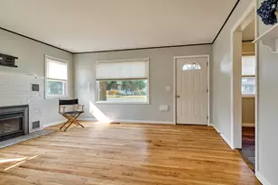 845 S Water St, Silverton, OR 97381 - Photo 2