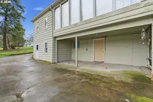 11765 SW Gaarde St, Tigard, OR 97224 - Photo 8