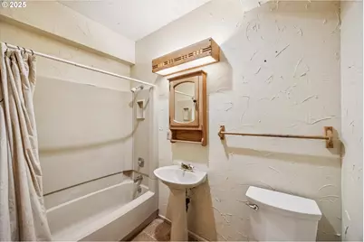 2925 NW Verde Vista Ter, Portland, OR 97035 - Photo 16