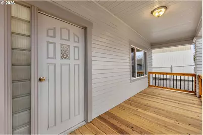 647 SE Russell St, Camas, WA 98607 - Photo 2